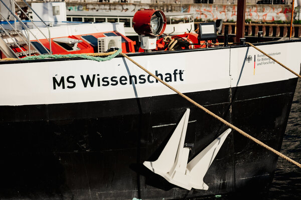 Bild vergr&ouml;&szlig;ern: MS Wissenschaft